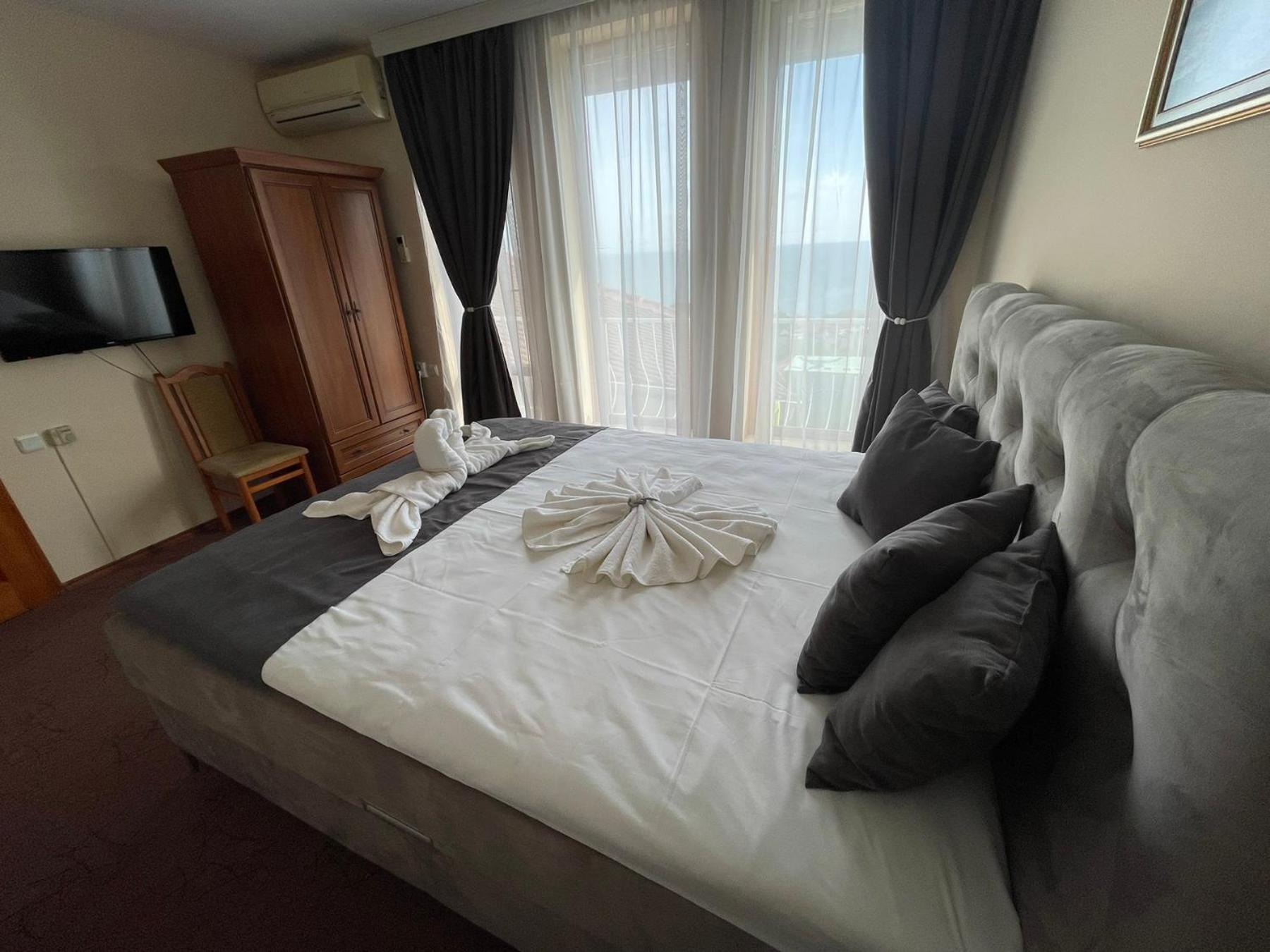 Villa Dechkoni Kavarna ภายนอก รูปภาพ